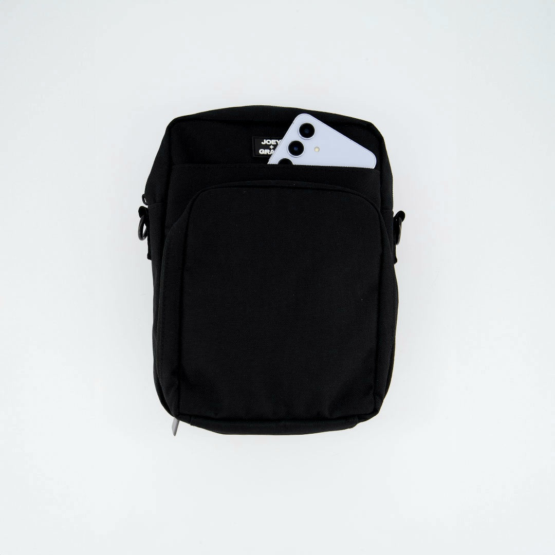 The Jubi Crossbody Parent Bag (Midnight Black)